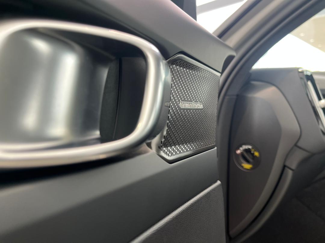 Volvo  EC40 Ultra, Twin Motor, Electric