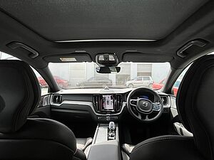 Volvo  XC60 Ultra, T8 AWD Plug-in hybrid, Electric/Petrol, Dark