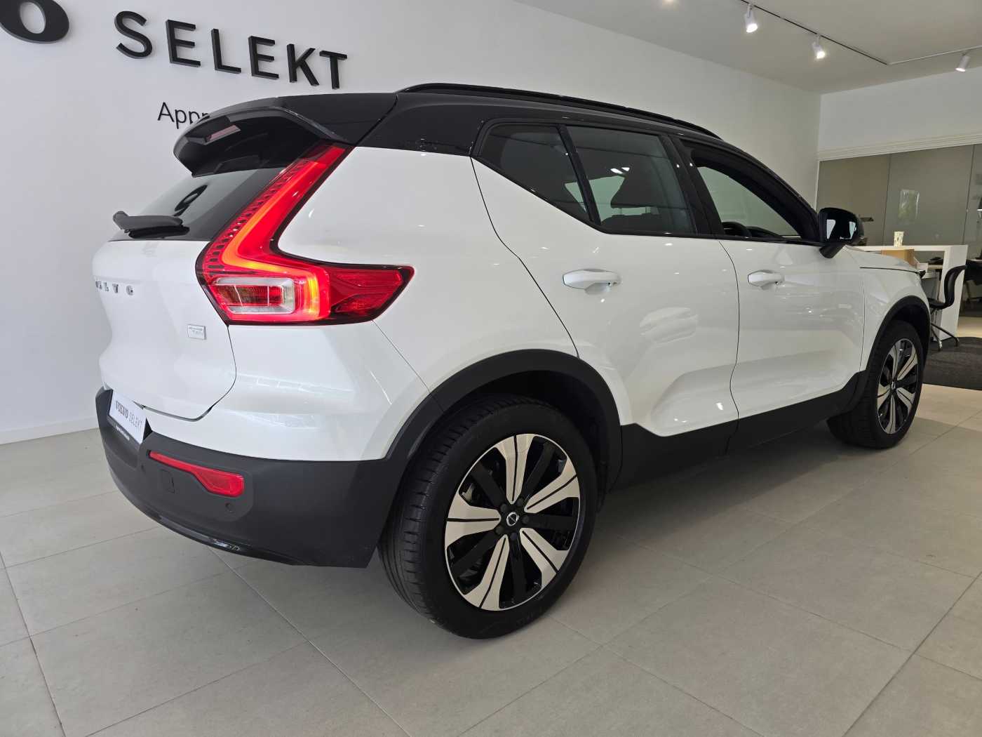 Volvo  XC40 Recharge Ultimate, Pure Electric, Electric