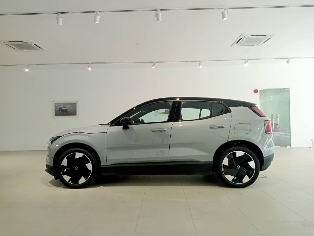 Volvo  EX30 Ultra, Twin Motor Performance, Electric