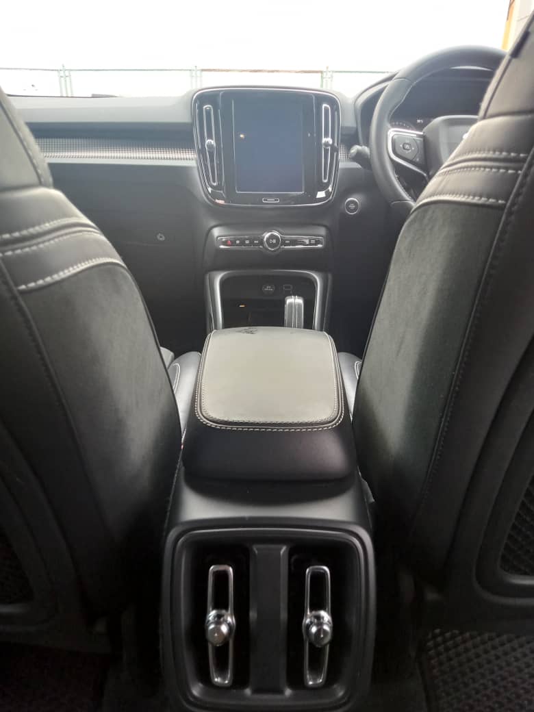 Volvo  XC40 T5 R-Design