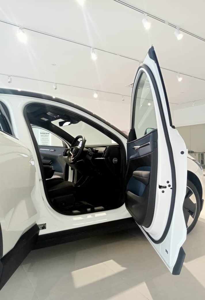 Volvo  EX30 Ultra, Twin Motor Performance, Electric