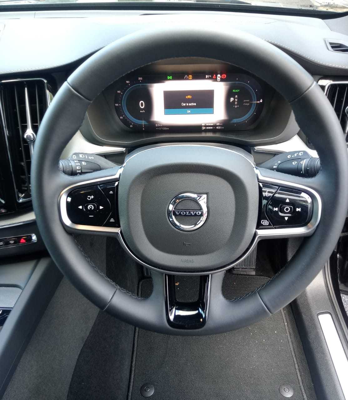 Volvo  XC60 Ultra, T8 AWD Plug-in hybrid, Electric/Petrol, Dark