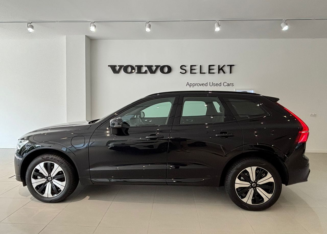 Volvo  Ultra, T8 AWD Plug-in hybrid, Electric/Petrol, Dark