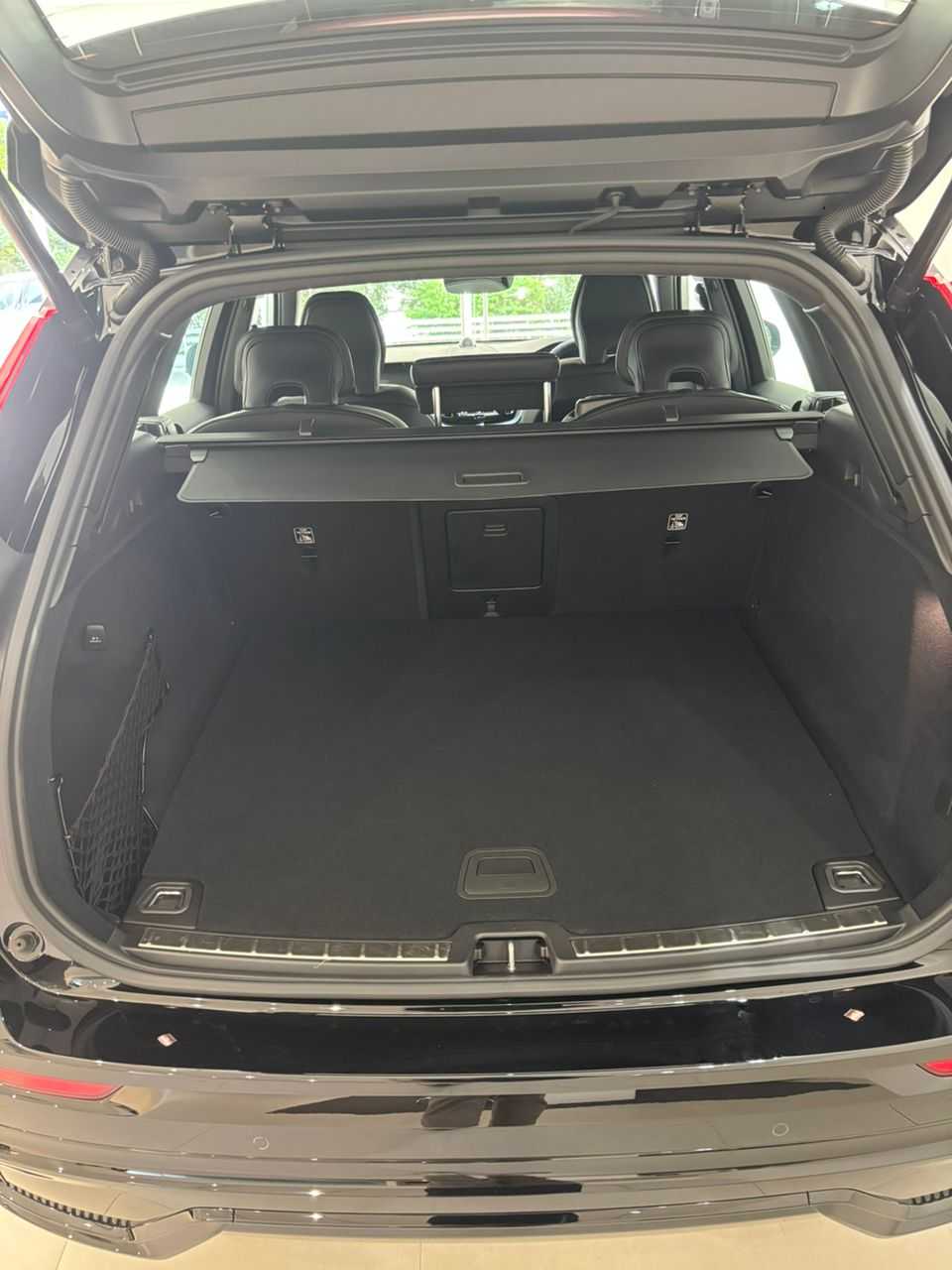 Volvo  Ultra, T8 AWD Plug-in hybrid, Electric/Petrol, Dark