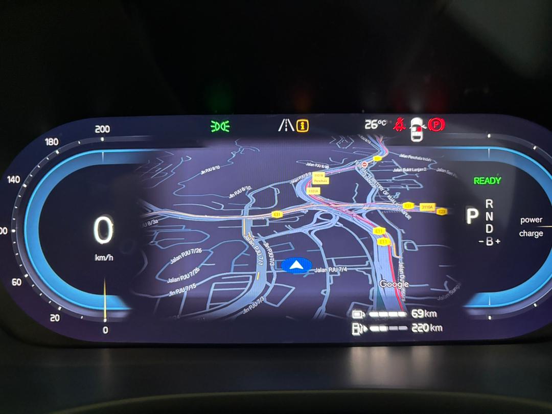 Volvo  Ultra, T8 AWD Plug-in hybrid, Electric/Petrol, Dark