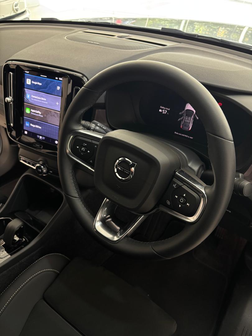 Volvo  EC40 Ultra, Twin Motor, Electric