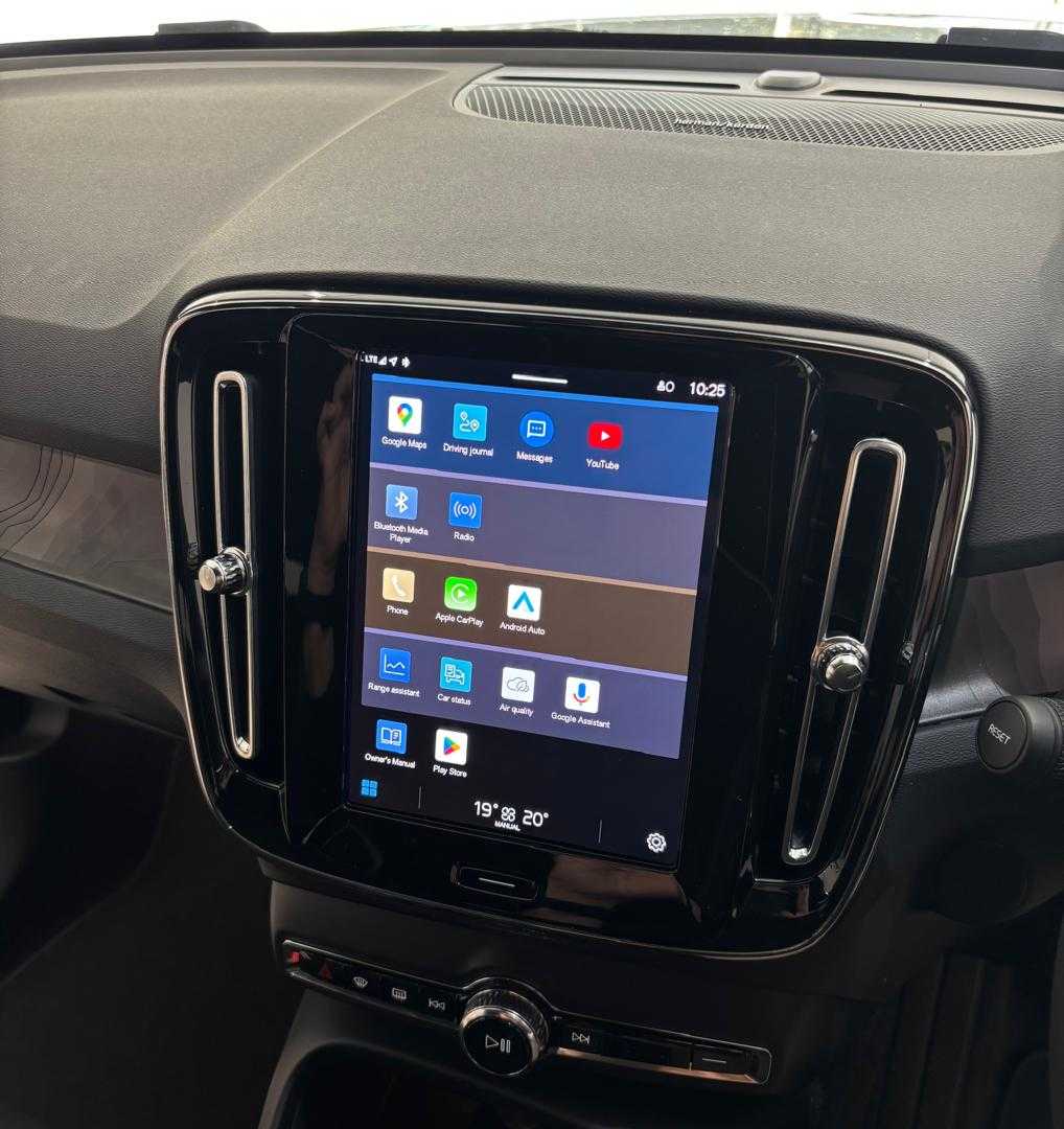 Volvo  EC40 Ultra, Twin Motor, Electric