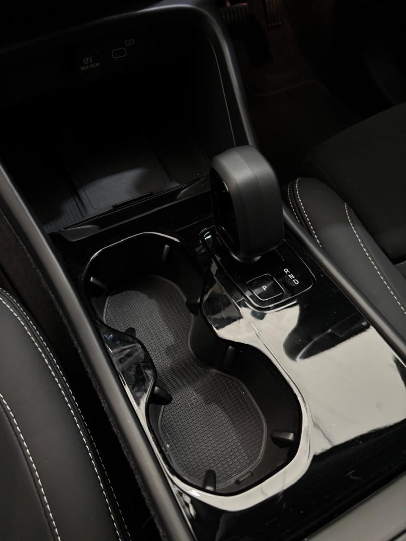 Volvo  EC40 Ultra, Twin Motor, Electric