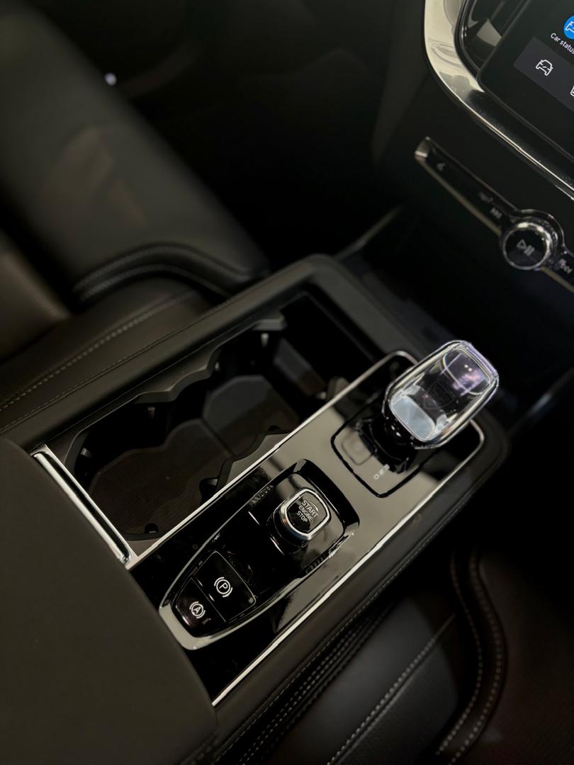 Volvo XC90 Ultra, T8 AWD Plug-in hybrid, Electric/Petrol, Bright, 7 Seats