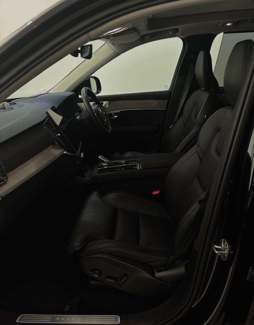 Volvo XC90 Ultra, T8 AWD Plug-in hybrid, Electric/Petrol, Bright, 7 Seats