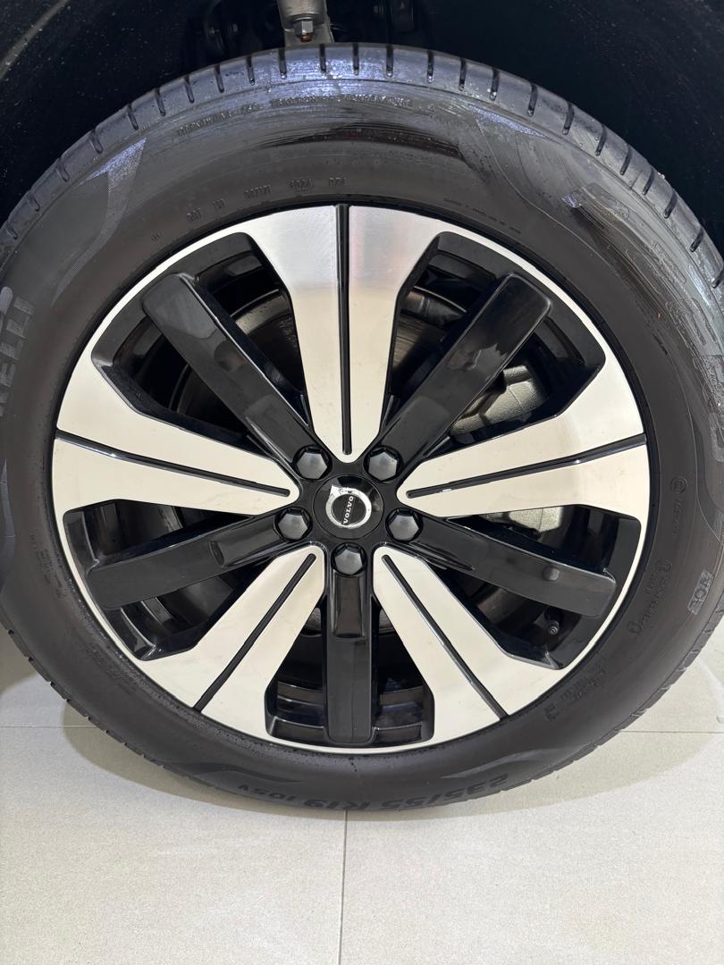 Volvo XC60 Ultra, T8 AWD Plug-in hybrid, Electric/Petrol, Dark