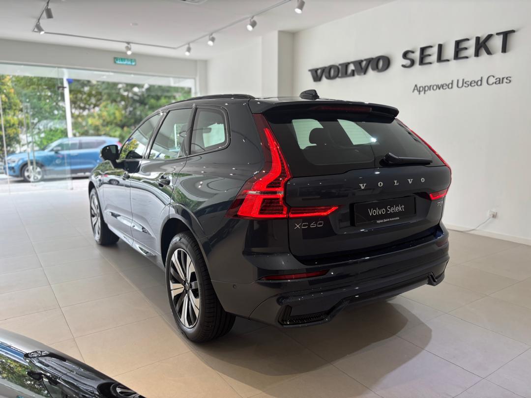 Volvo XC60 Ultra, T8 AWD Plug-in hybrid, Electric/Petrol, Dark