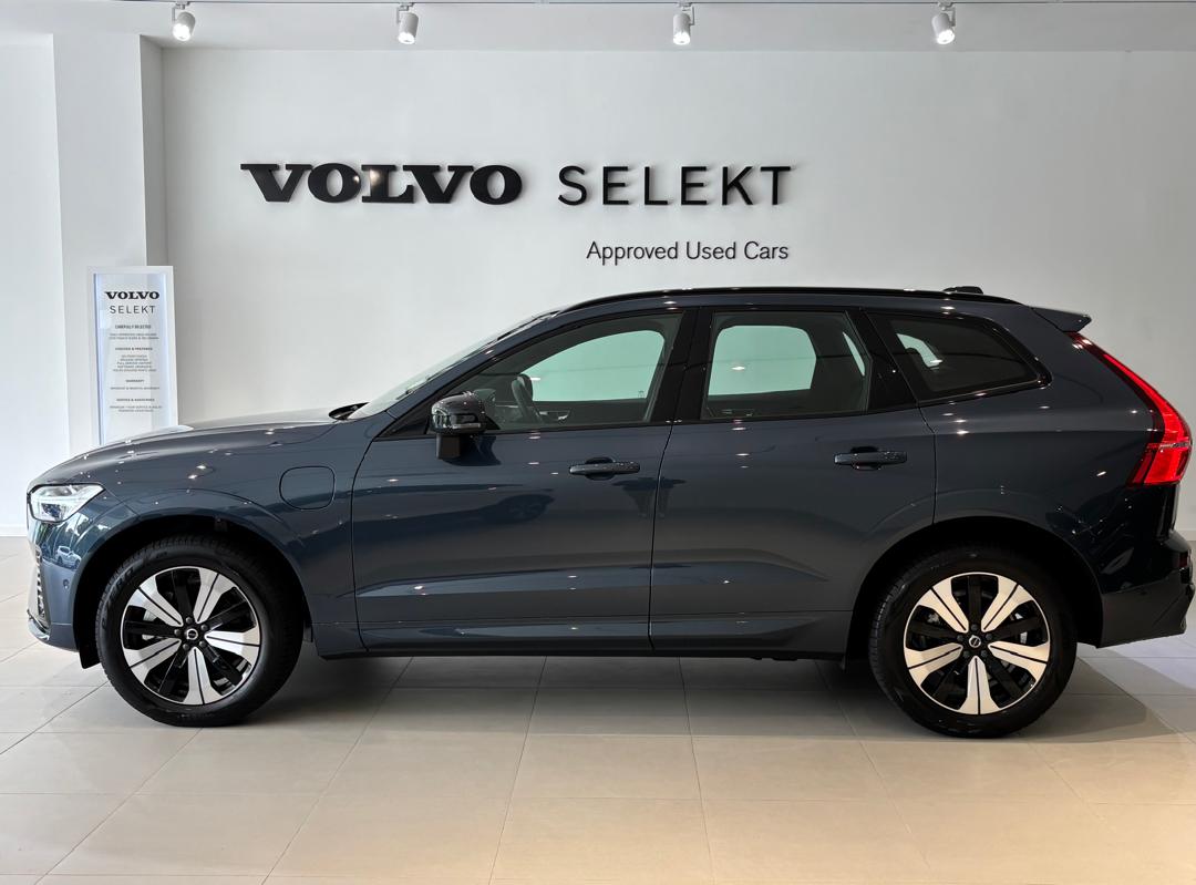 Volvo XC60 Ultra, T8 AWD Plug-in hybrid, Electric/Petrol, Dark