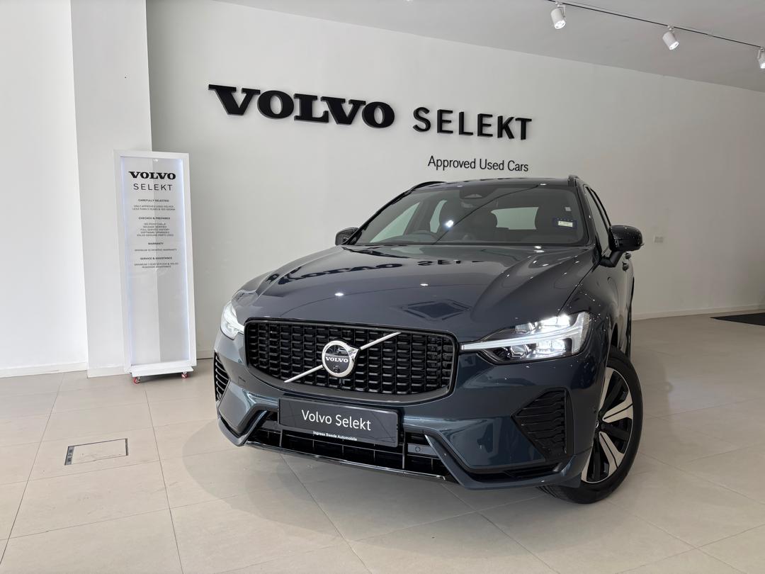 Volvo XC60 Ultra, T8 AWD Plug-in hybrid, Electric/Petrol, Dark