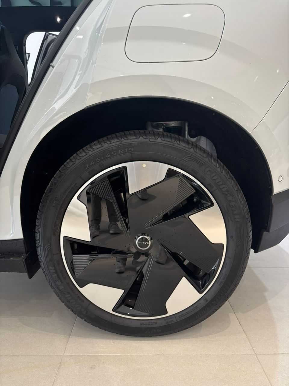 Volvo  EX30 Ultra, Twin Motor Performance, Electric