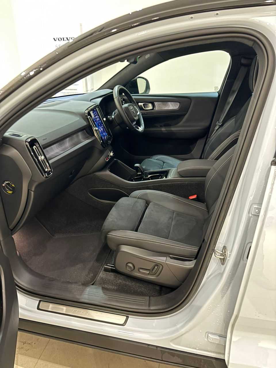 Volvo  Ultra, Twin Motor, Electric