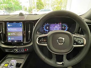 Volvo  XC60 Recharge Ultimate, T8 AWD plug-in hybrid, Electric/Petrol, Dark