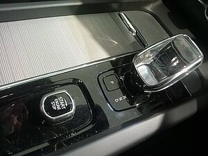 Volvo  XC60 Ultra, T8 AWD Plug-in hybrid, Electric/Petrol, Dark