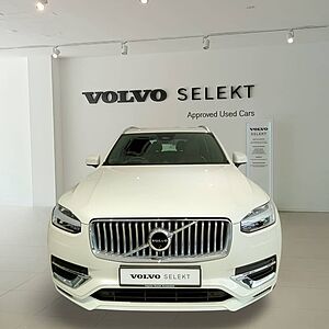 Volvo  Recharge Ultimate, T8 AWD Plug-in hybrid, Electric/Petrol, Bright, 7 Seats