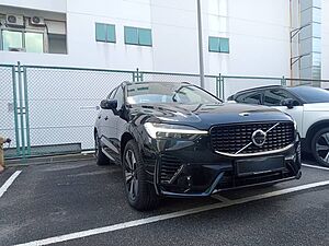 Volvo  XC60 Ultra, T8 AWD Plug-in hybrid, Electric/Petrol, Dark