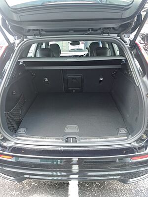 Volvo  XC60 Ultra, T8 AWD Plug-in hybrid, Electric/Petrol, Dark