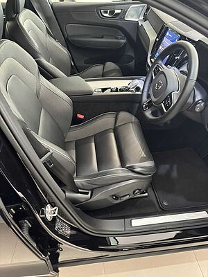 Volvo  Ultra, T8 AWD Plug-in hybrid, Electric/Petrol, Dark