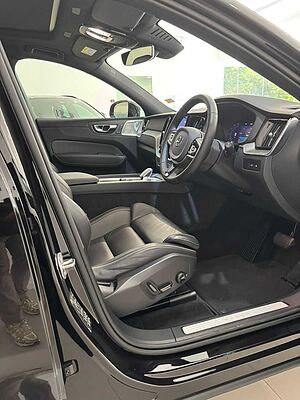 Volvo  Ultra, T8 AWD Plug-in hybrid, Electric/Petrol, Dark