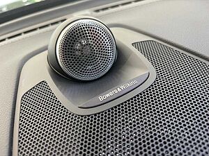 Volvo  Ultra, T8 AWD Plug-in hybrid, Electric/Petrol, Dark