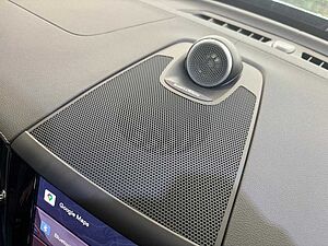 Volvo  Ultra, T8 AWD Plug-in hybrid, Electric/Petrol, Dark