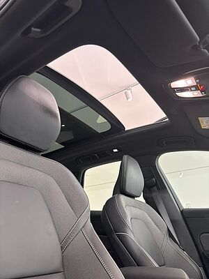Volvo  Ultra, T8 AWD Plug-in hybrid, Electric/Petrol, Dark