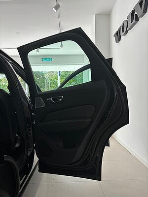 Volvo  Ultra, T8 AWD Plug-in hybrid, Electric/Petrol, Dark