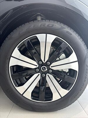 Volvo  Ultra, T8 AWD Plug-in hybrid, Electric/Petrol, Dark