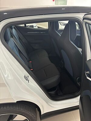 Volvo  EX30 Ultra, Twin Motor Performance, Electric