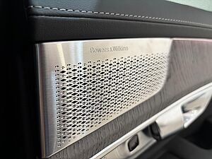 Volvo XC90 Ultra, T8 AWD Plug-in hybrid, Electric/Petrol, Bright, 7 Seats