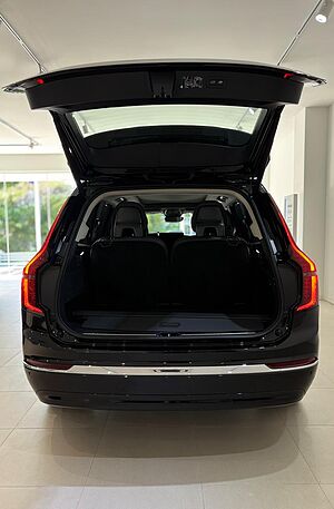 Volvo XC90 Ultra, T8 AWD Plug-in hybrid, Electric/Petrol, Bright, 7 Seats