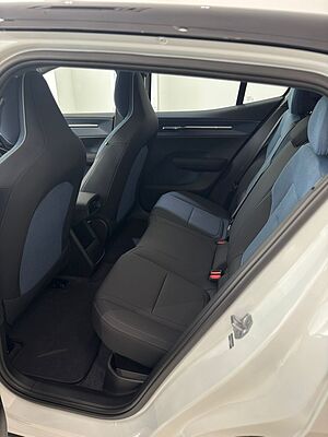 Volvo  EX30 Ultra, Twin Motor Performance, Electric