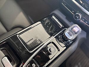 Volvo  V60 Recharge Ultimate, T8 , Electric/Petrol, Bright