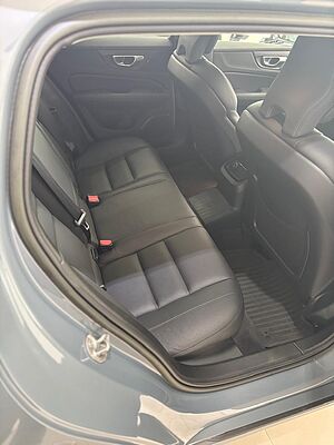 Volvo  V60 Recharge Ultimate, T8 , Electric/Petrol, Bright