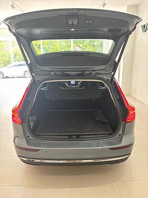 Volvo  V60 Recharge Ultimate, T8 , Electric/Petrol, Bright