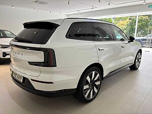 Volvo Ultra, Twin Motor Performance, Electric, 7 Seats