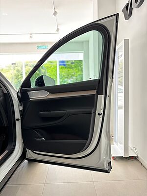 Volvo Ultra, Twin Motor Performance, Electric, 7 Seats