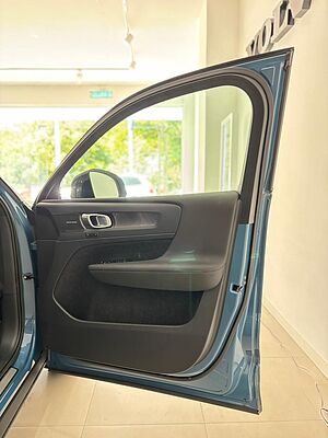 Volvo  XC40 Recharge Ultimate, Pure Electric, Electric