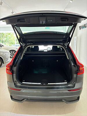 Volvo  XC60 Ultra, T8 AWD Plug-in hybrid, Electric/Petrol, Dark