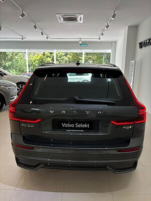 Volvo  XC60 Ultra, T8 AWD Plug-in hybrid, Electric/Petrol, Dark