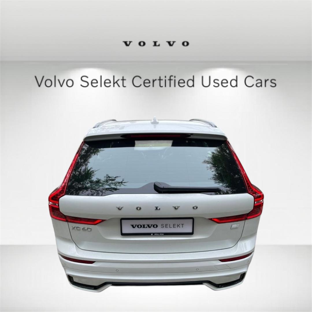 Volvo XC60 Ultra, T8 AWD Plug-in hybrid, Electric/Petrol, Dark