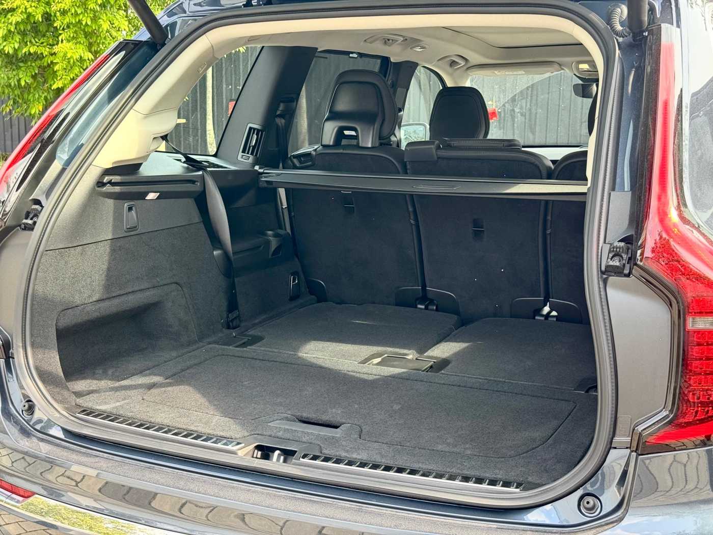 Volvo XC90 Ultra, T8 AWD Plug-in hybrid, Electric/Petrol, Bright, 7 Seats