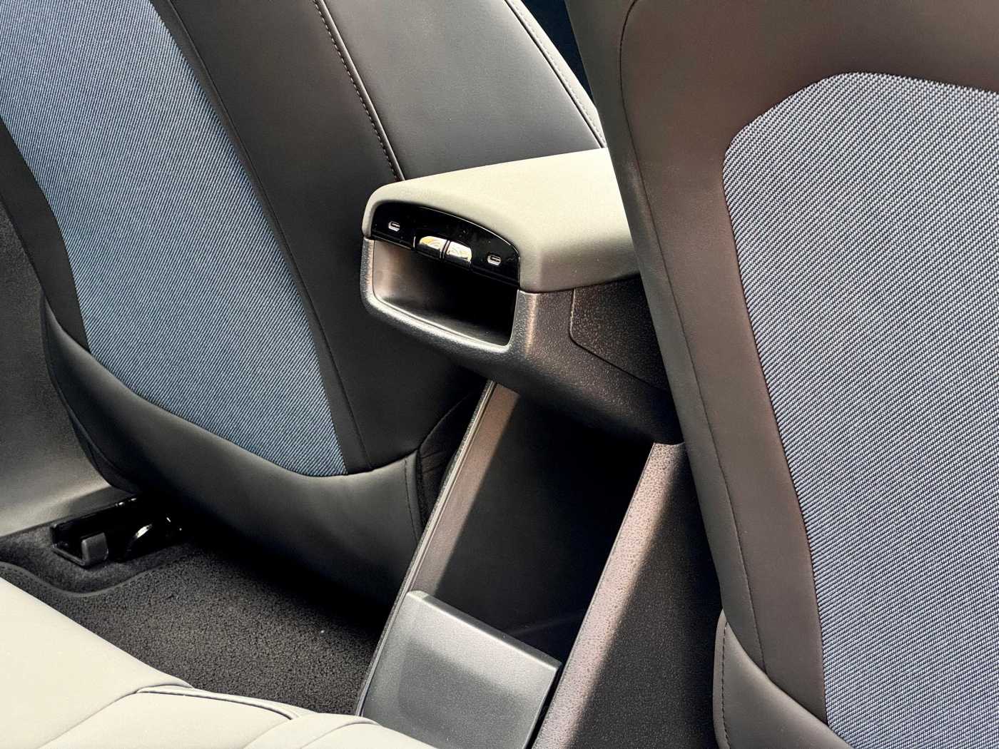 Volvo  EX30 Ultra, Twin Motor Performance, Electric