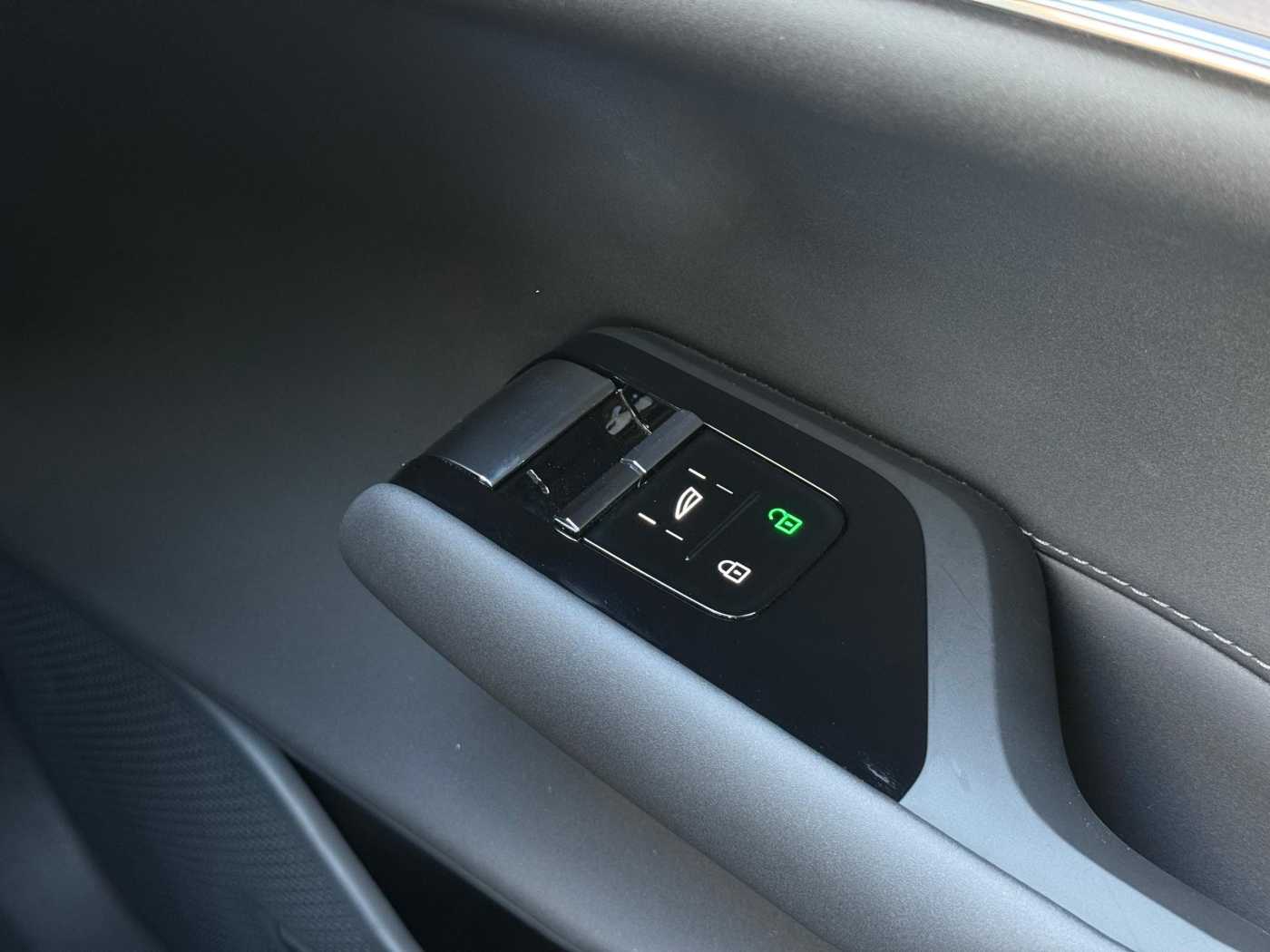 Volvo  EX90 Ultra, Twin Motor Performance, Electric, 7 Seats