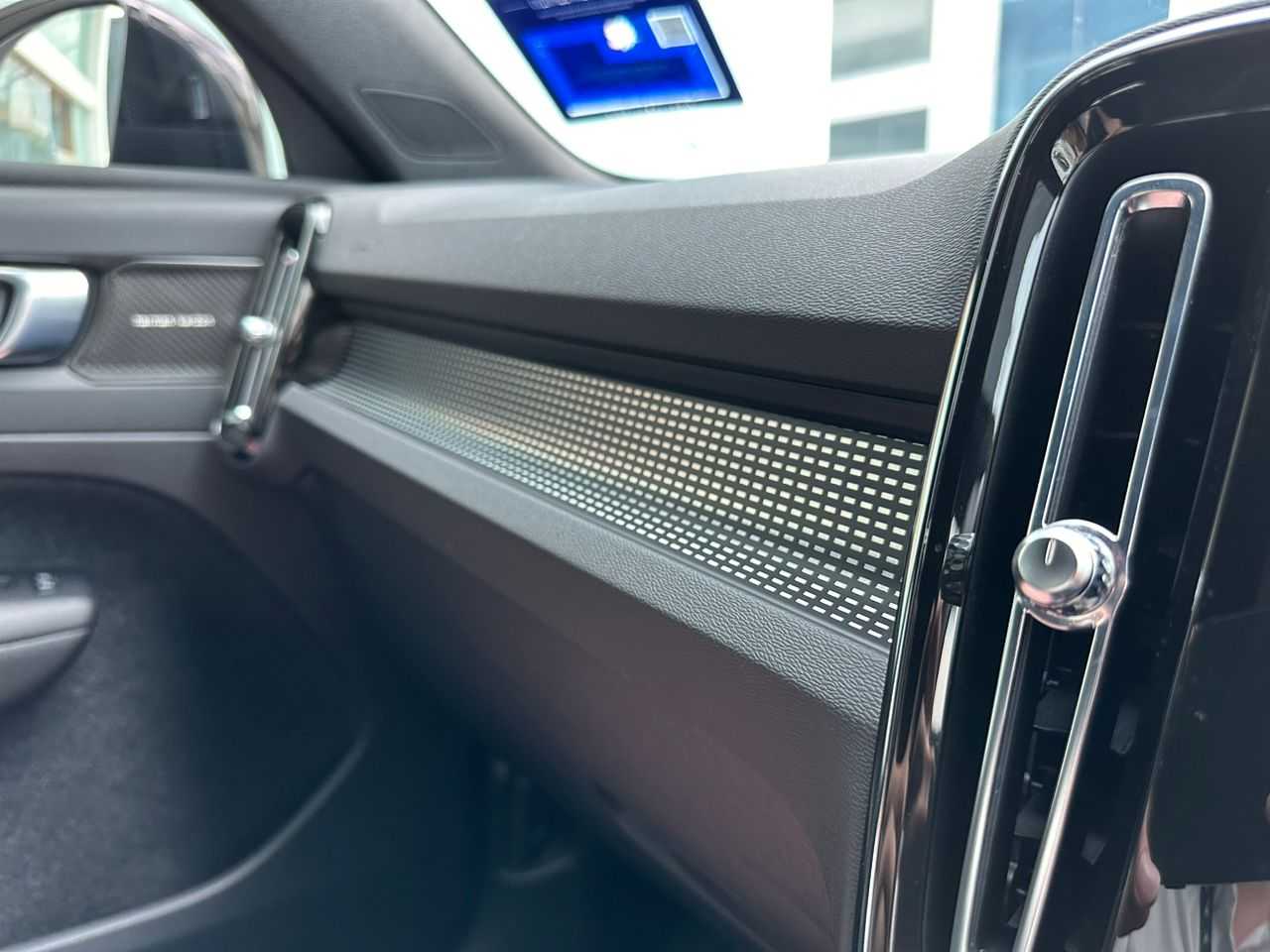 Volvo XC40 Plus, B5 AWD Mild hybrid, Petrol, Dark